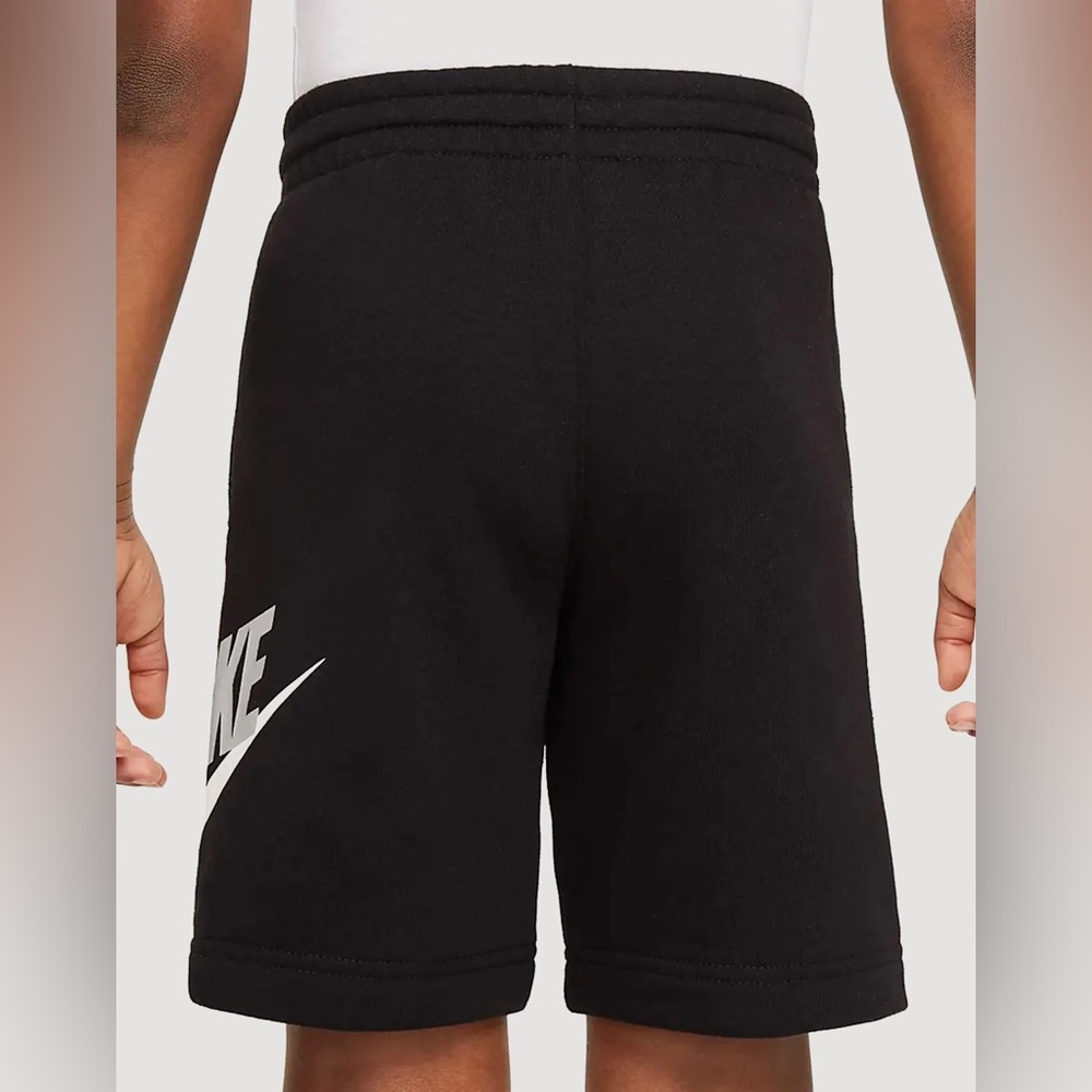 NIKE Boy’s Club Fleece Shorts sz 6, NWT - Picture 3 of 8